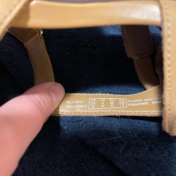 Tan Strappy Clarks Heels - Picture 7 of 8